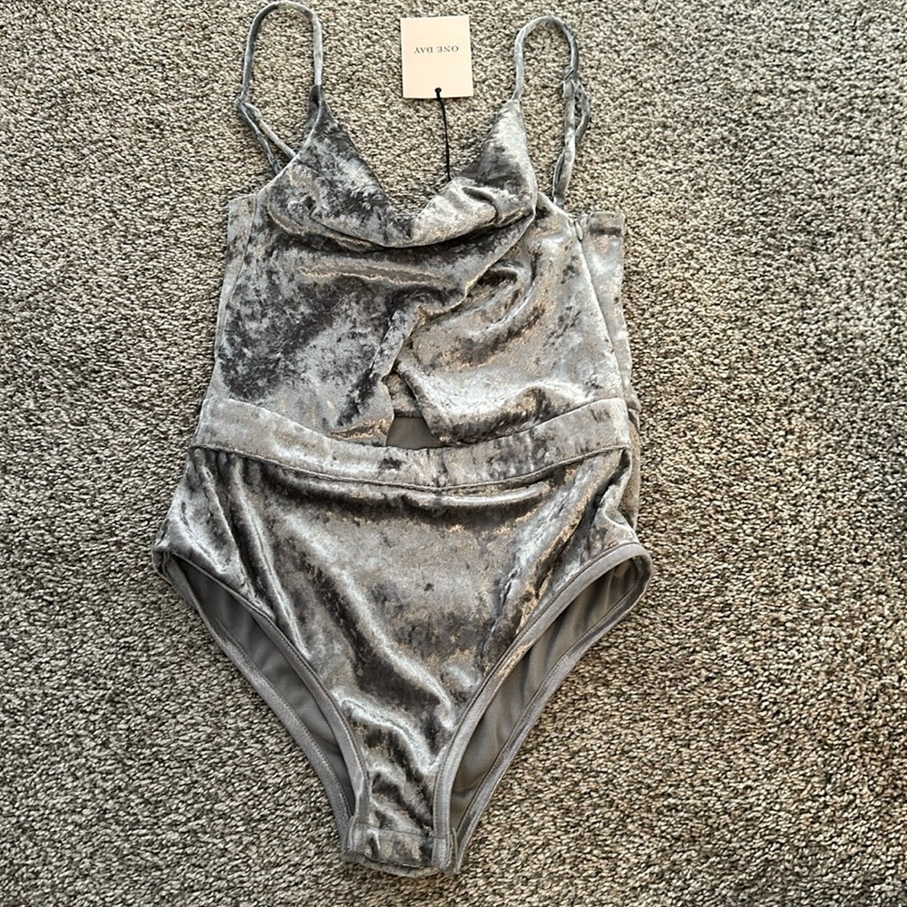 Draped key hole body suit